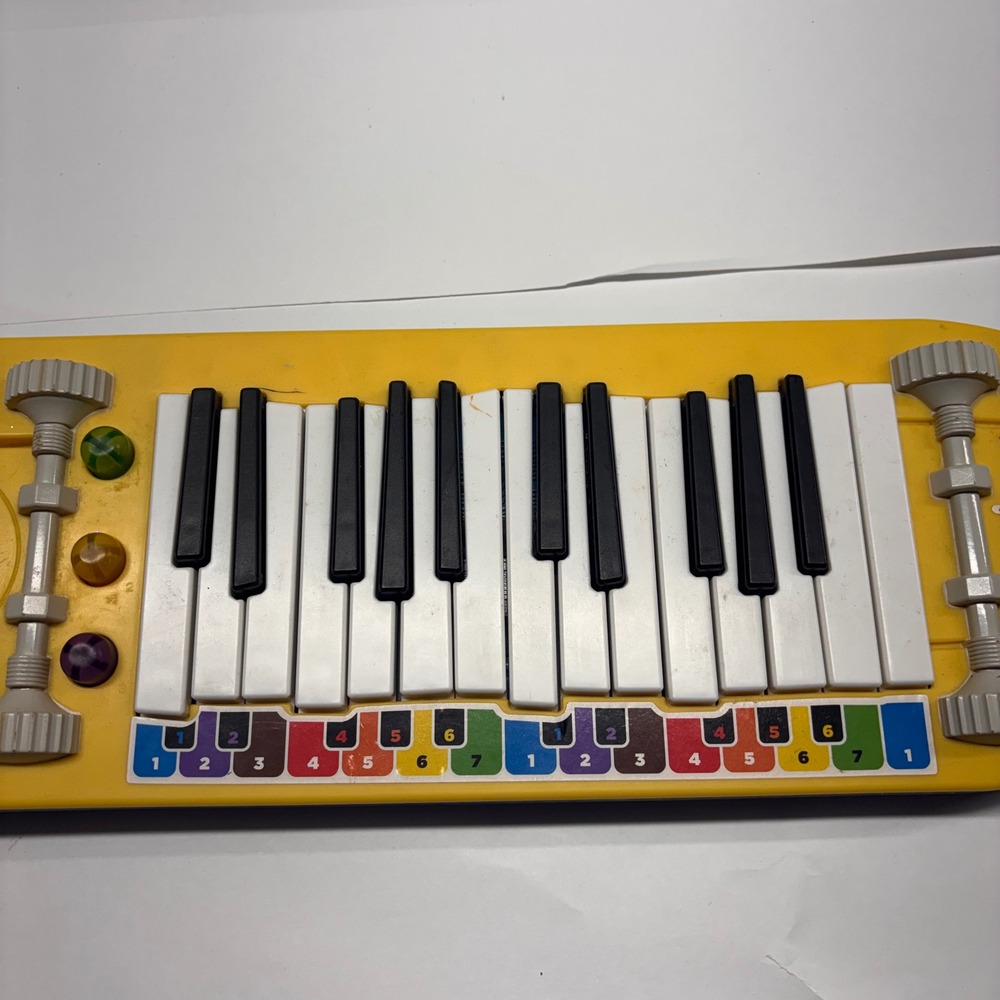 Beat Bugs Kids Electronic Musical Keyboard Toy Piano Yellow Blue A249STD6